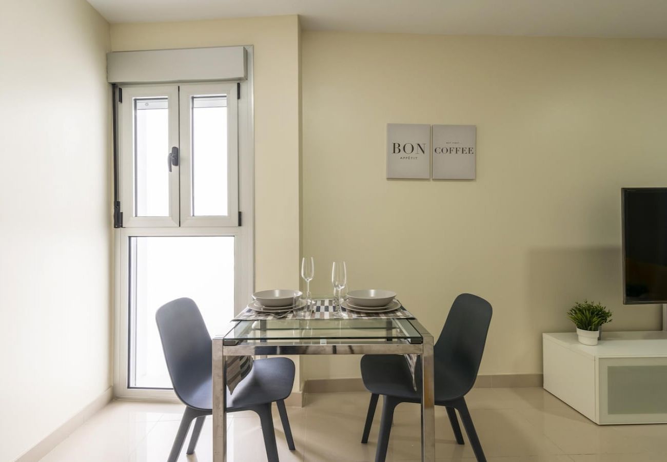 Apartment in Las Palmas de Gran Canaria - Nuevos Lightbooking Livian Suites Las Palmas 