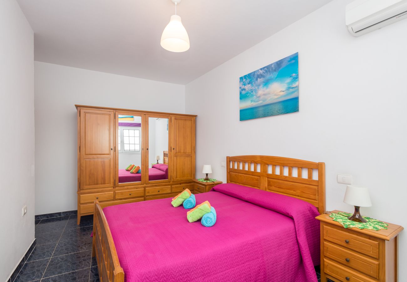 House in San Nicolas de Tolentino - Lightbooking Tasarte 