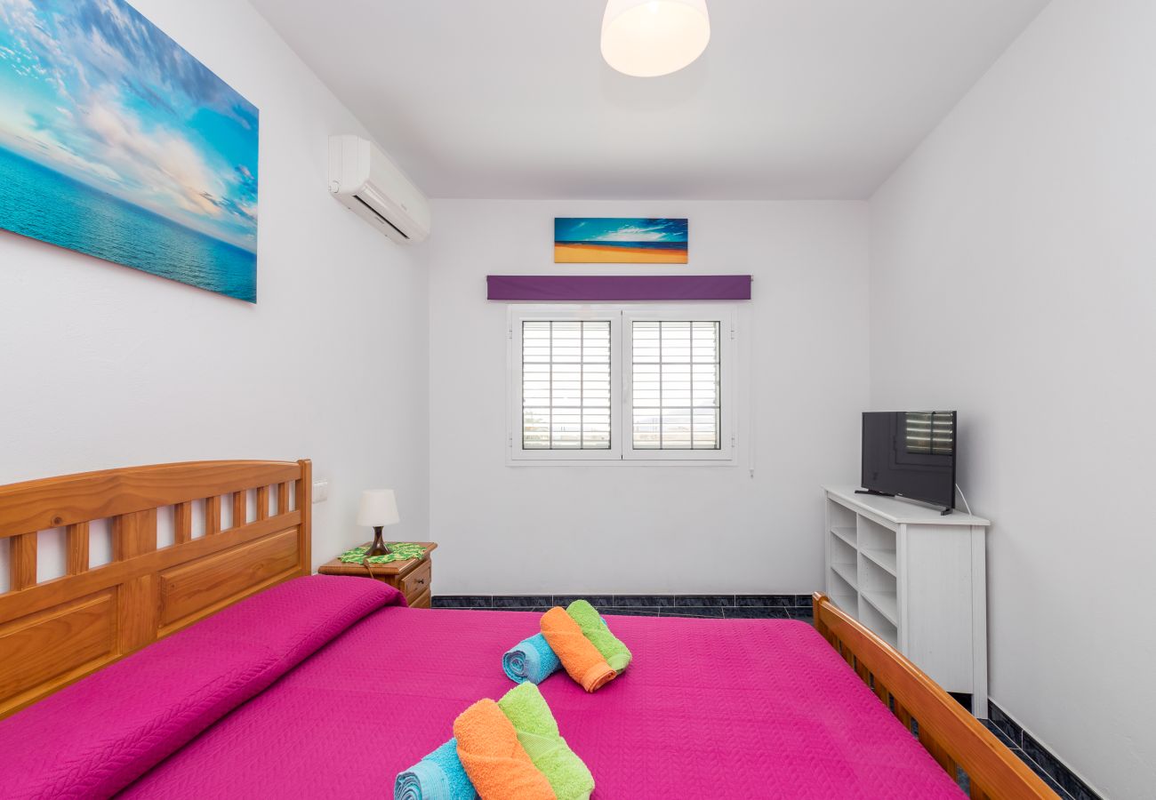House in San Nicolas de Tolentino - Lightbooking Tasarte 