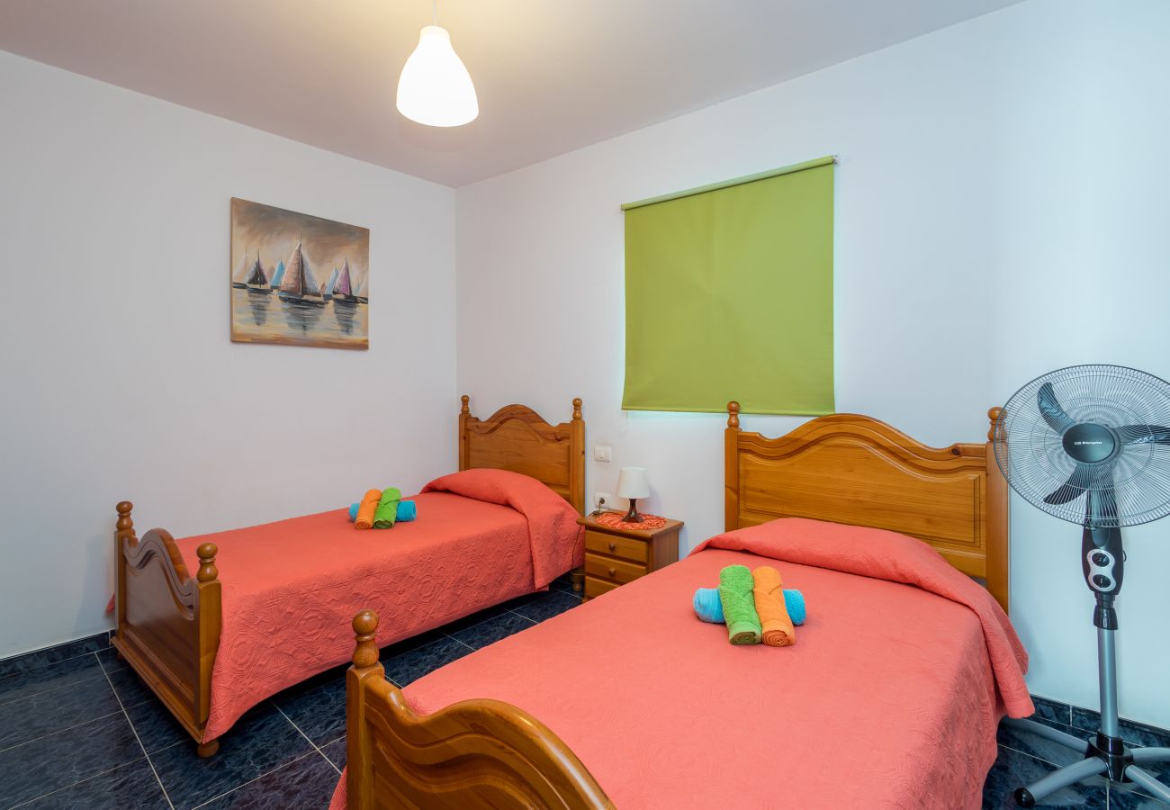 House in San Nicolas de Tolentino - Lightbooking Tasarte 