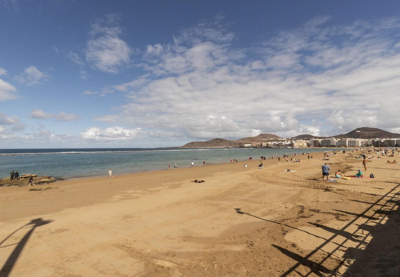 Apartment in Las Palmas de Gran Canaria - Lightbooking Tonina Canteras Beach 