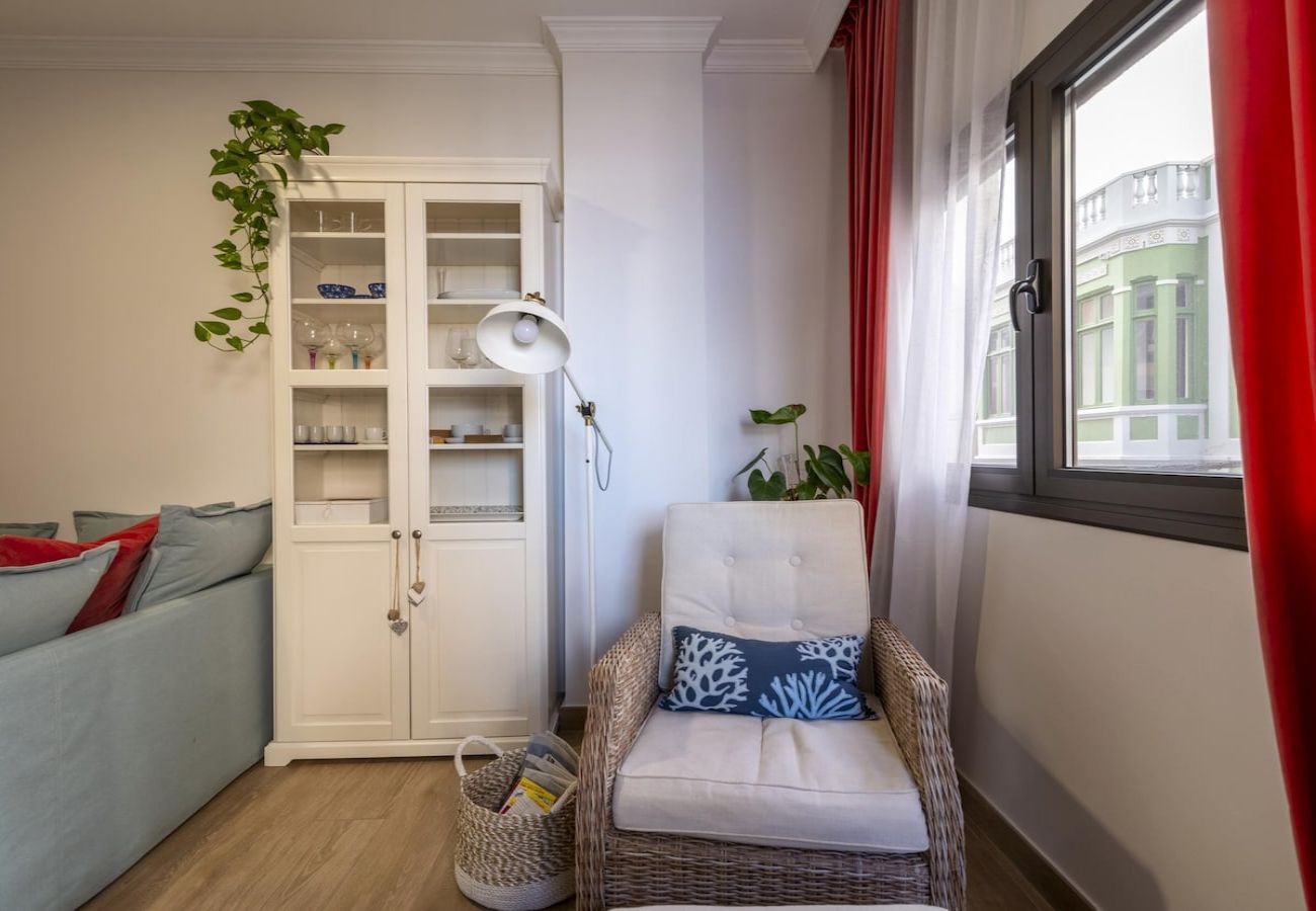Apartment in Las Palmas de Gran Canaria - Lightbooking Tonina Canteras Beach 