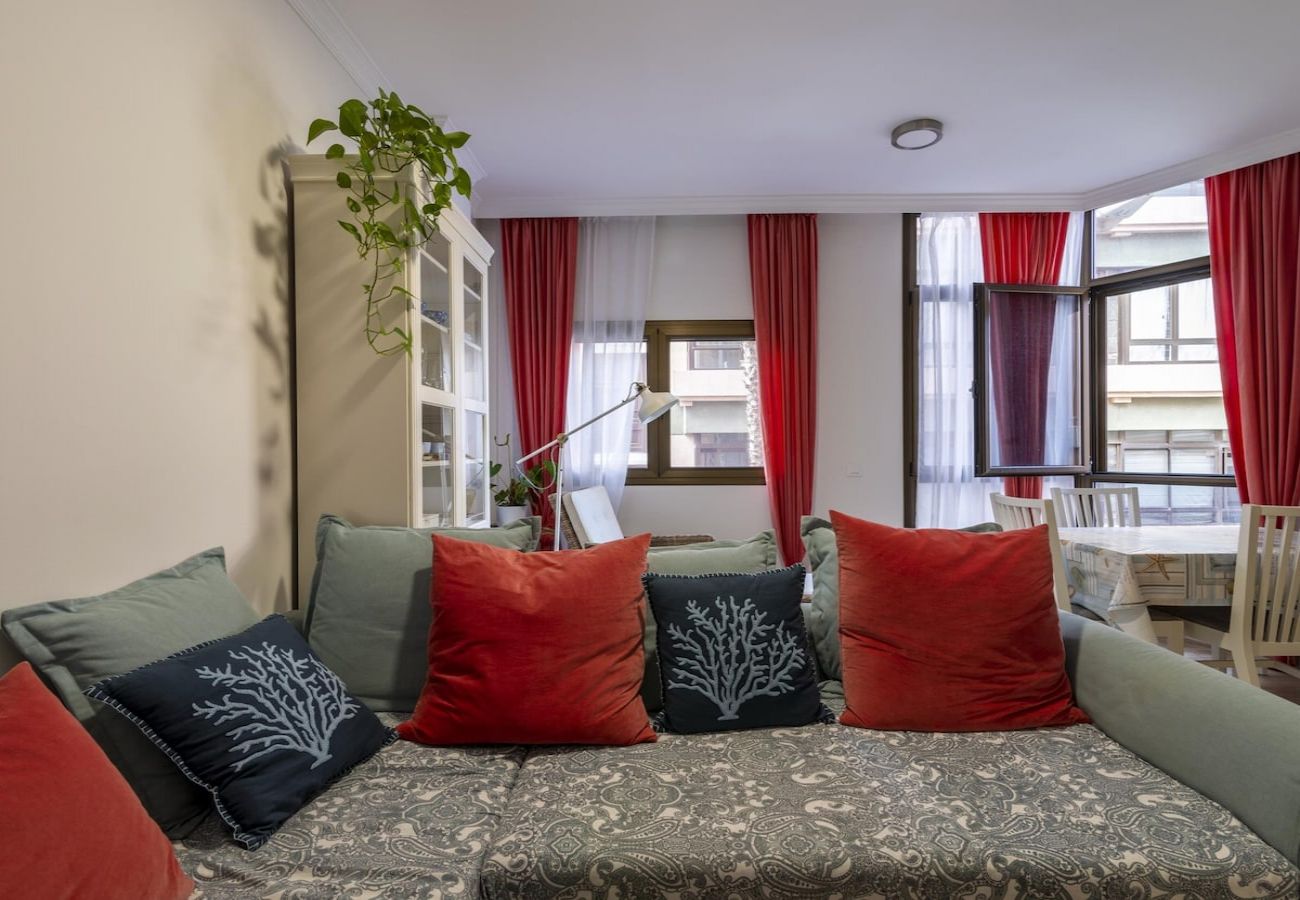 Apartment in Las Palmas de Gran Canaria - Lightbooking Tonina Canteras Beach 
