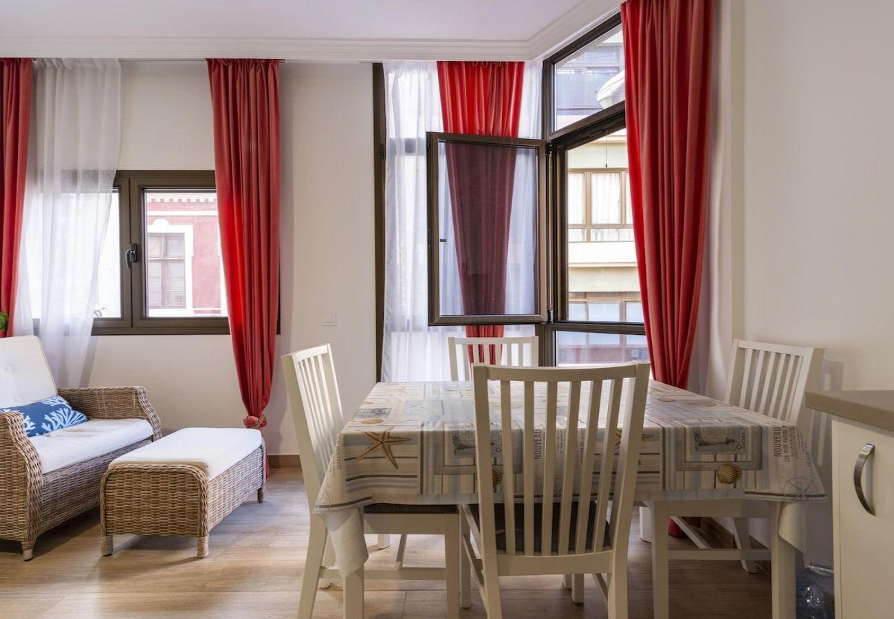 Apartment in Las Palmas de Gran Canaria - Lightbooking Tonina Canteras Beach 