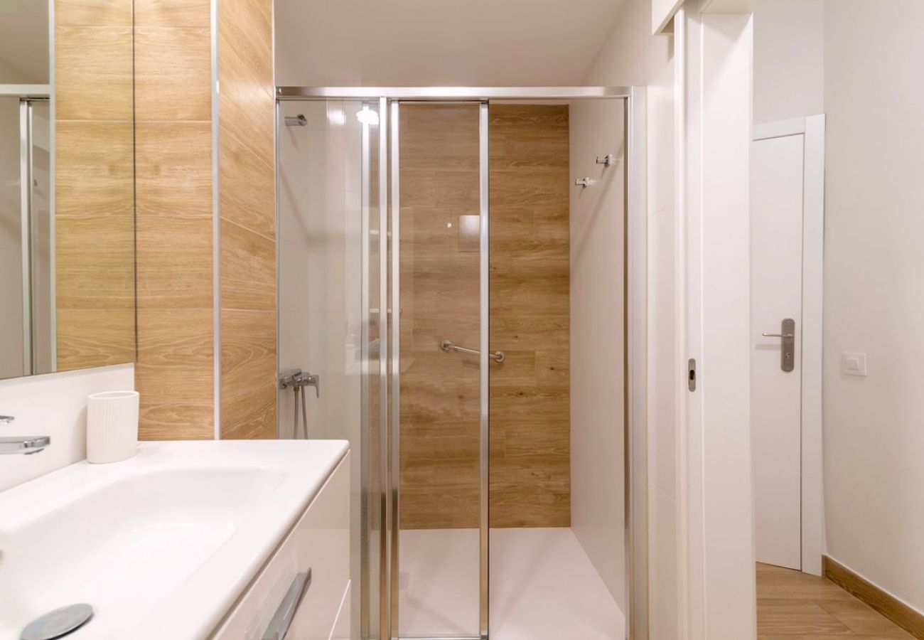 Apartment in Las Palmas de Gran Canaria - Lightbooking Tonina Canteras Beach 