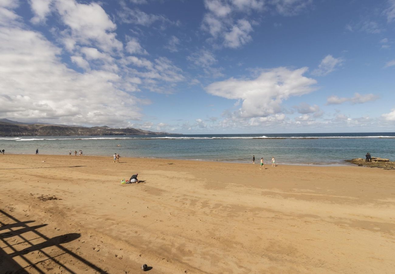 Apartment in Las Palmas de Gran Canaria - Lightbooking Tonina Canteras Beach 