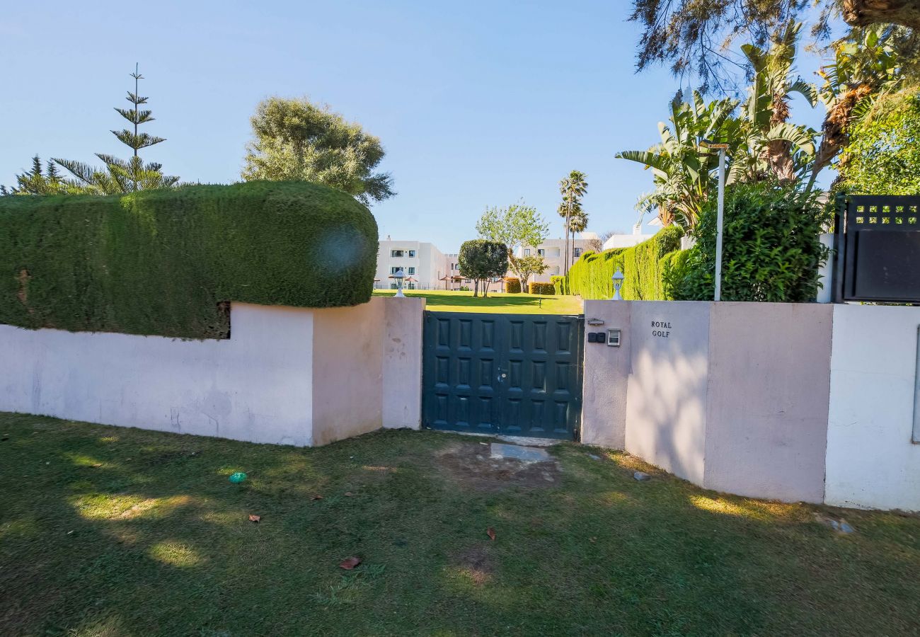 Studio in San Roque - Lightbooking Royal Golf Sotogrande 