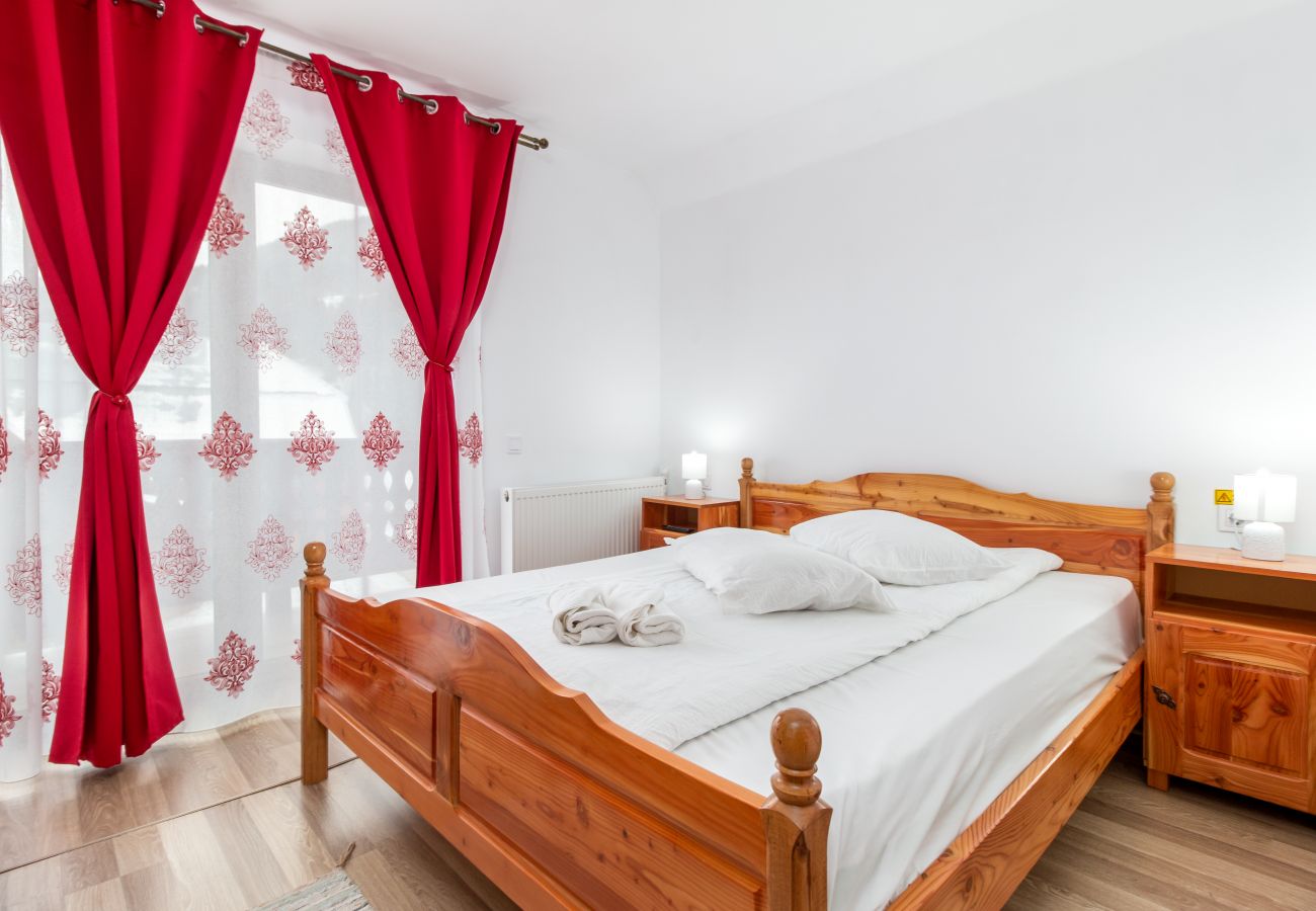 Rent by room in Vidra - Pensiunea Cascada C4