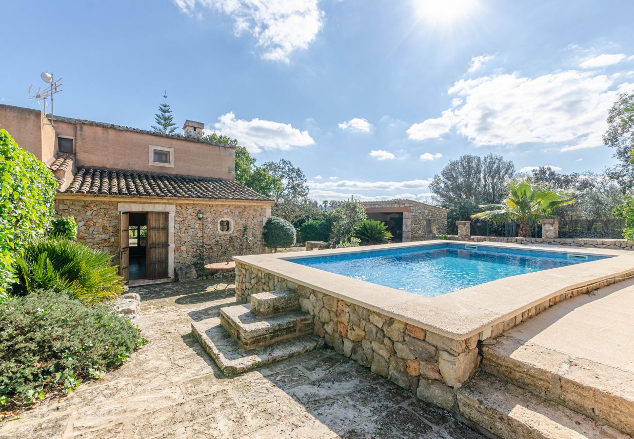 Villa in Petra - Cozy villa with private pool and barbecue in Mallorca center, Yourhouse Son Bosquer