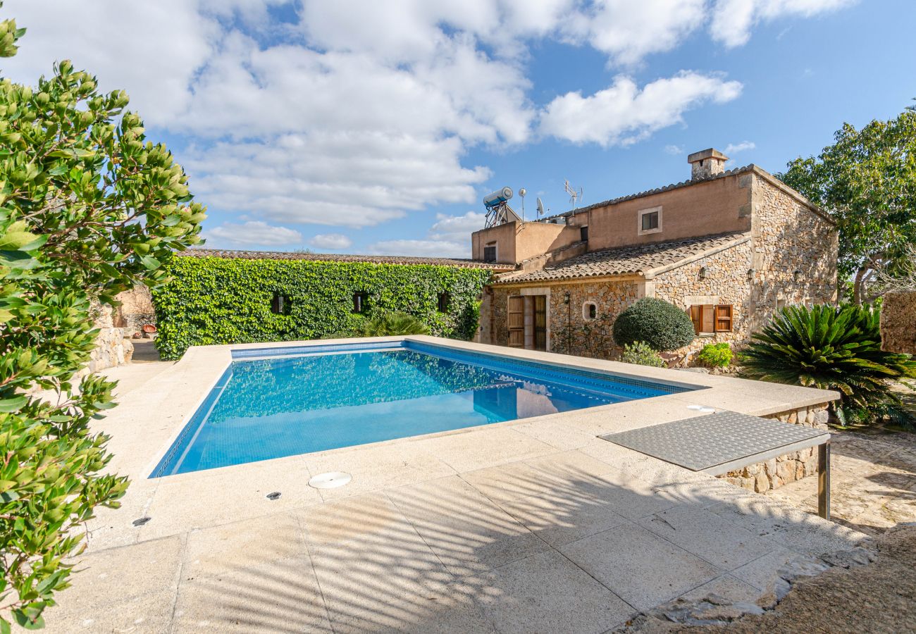 Villa in Petra - Cozy villa with private pool and barbecue in Mallorca center, Yourhouse Son Bosquer