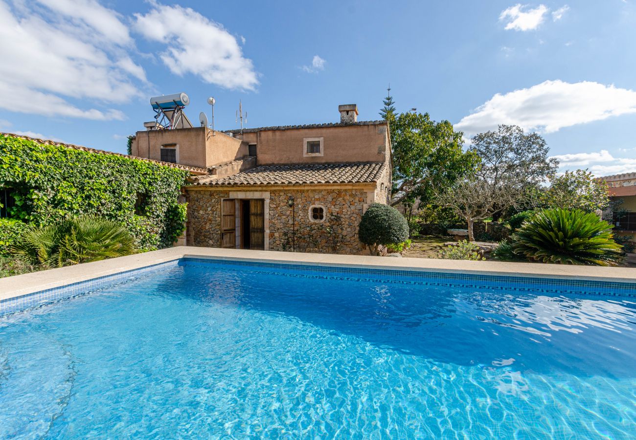 Villa in Petra - Cozy villa with private pool and barbecue in Mallorca center, Yourhouse Son Bosquer