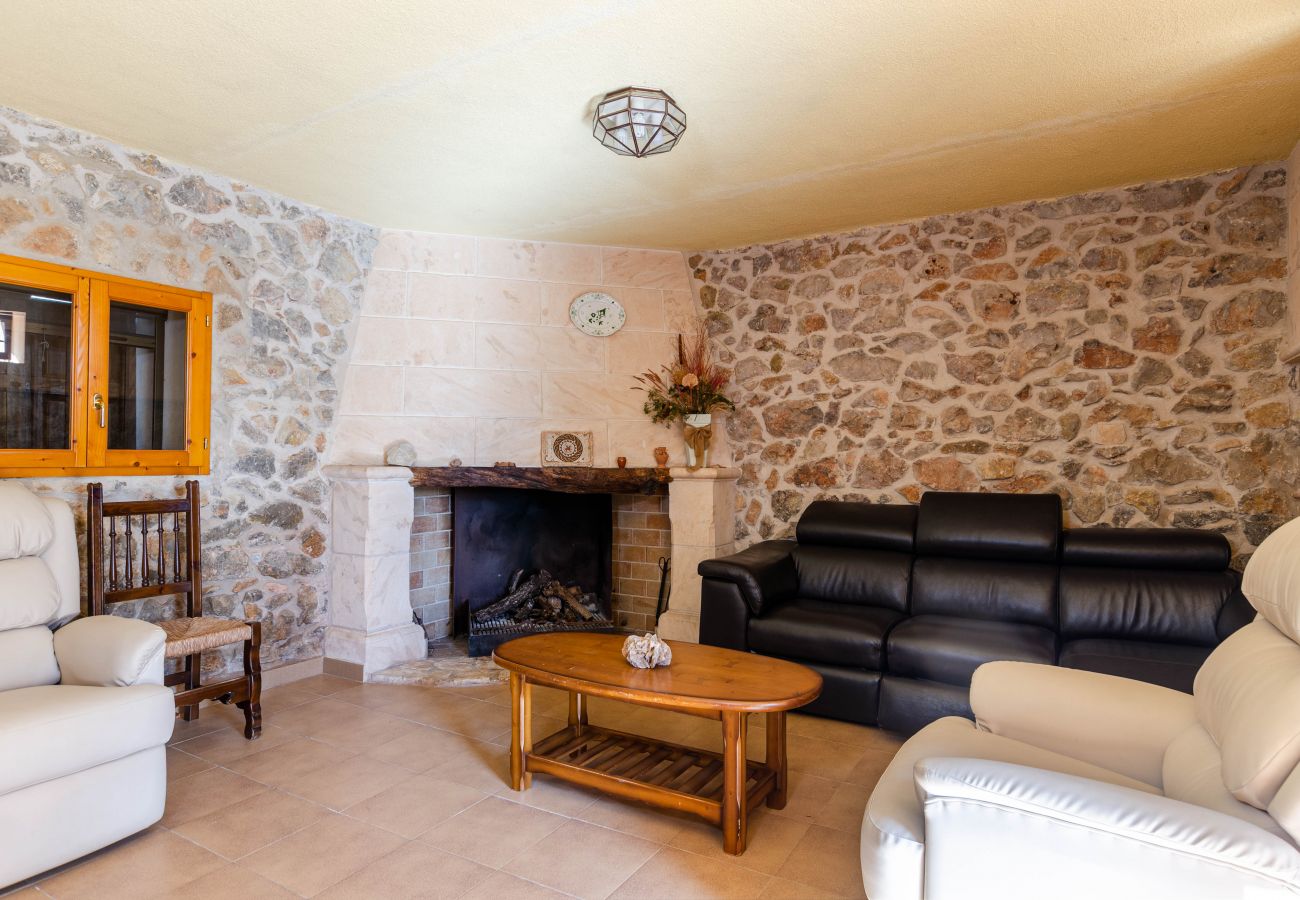 Villa in Petra - Cozy villa with private pool and barbecue in Mallorca center, Yourhouse Son Bosquer