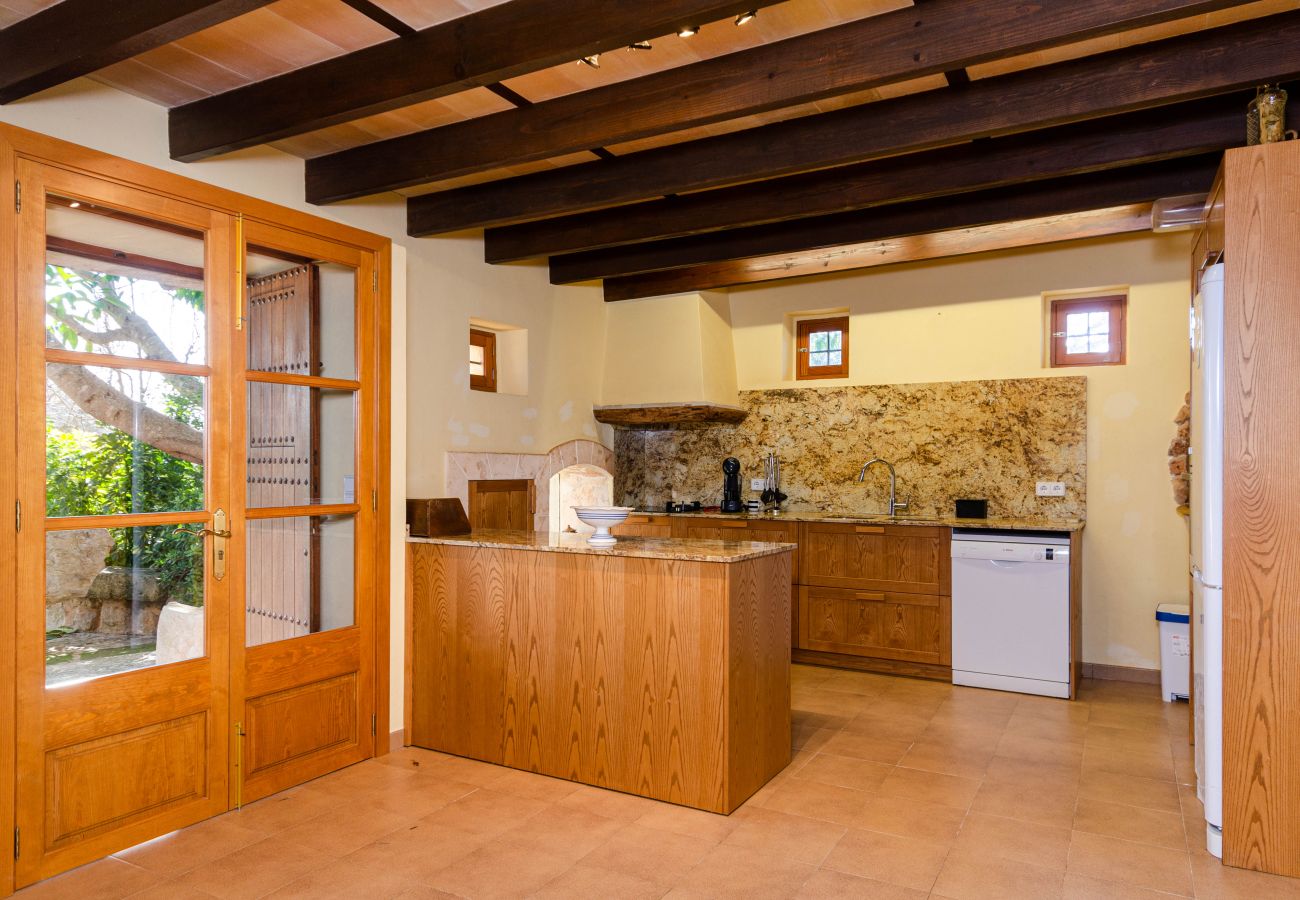 Villa in Petra - Cozy villa with private pool and barbecue in Mallorca center, Yourhouse Son Bosquer