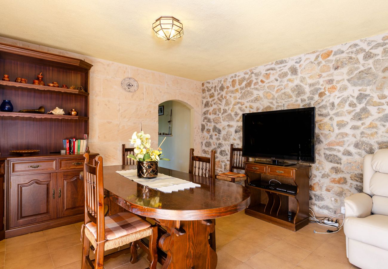 Villa in Petra - Cozy villa with private pool and barbecue in Mallorca center, Yourhouse Son Bosquer