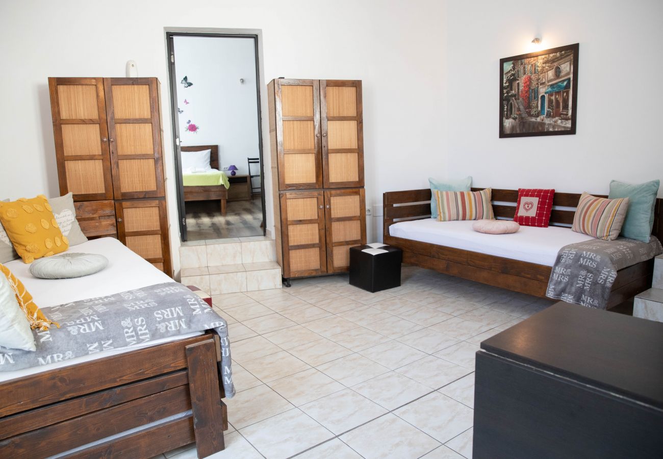 Apartment in Oradea - Harmony House Comfortable Apartment in the Center of Oradea