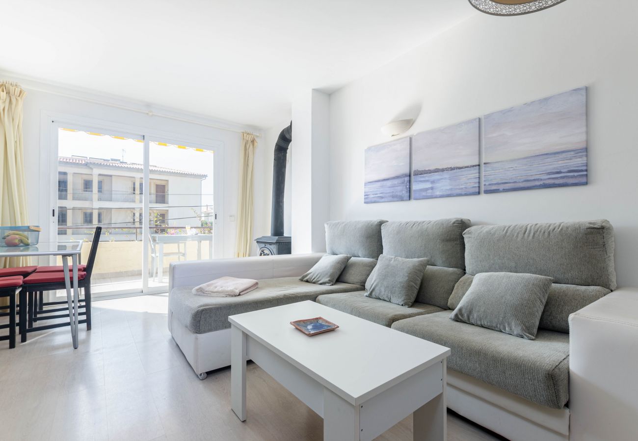 Apartment in Port de Pollença - YourHouse Llimonera, beach apartment in Puerto de Pollença