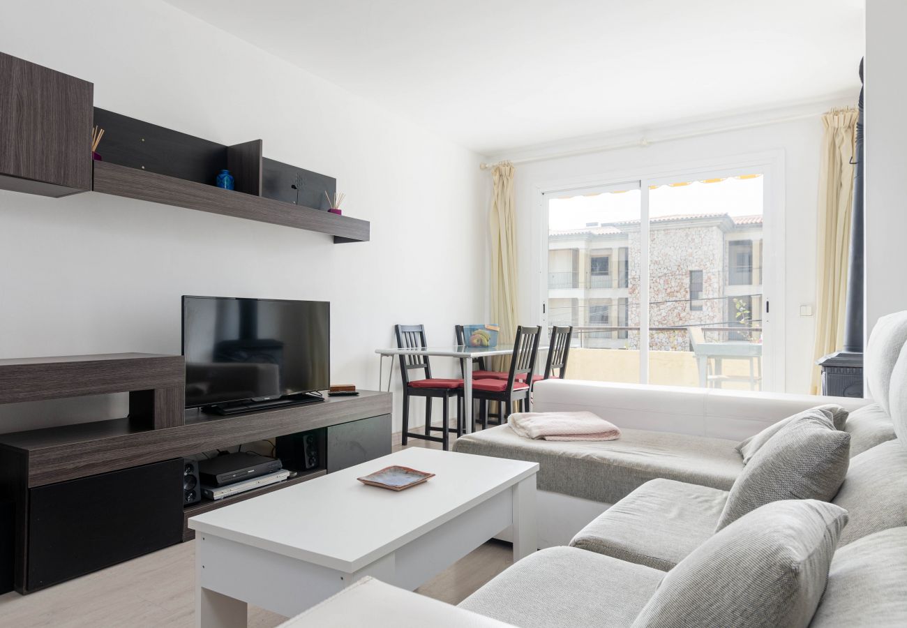 Apartment in Port de Pollença - YourHouse Llimonera, beach apartment in Puerto de Pollença