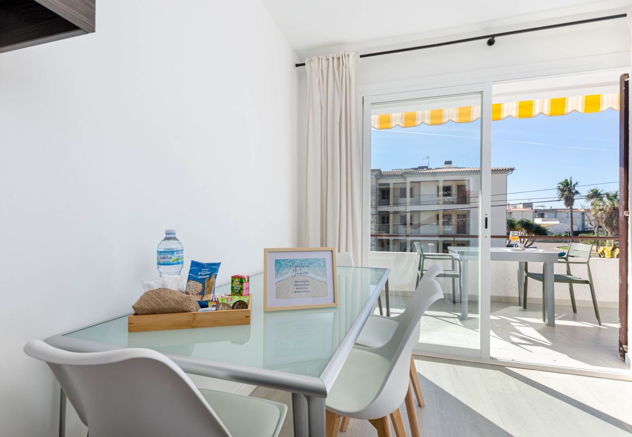 Apartment in Port de Pollença - YourHouse Llimonera, beach apartment in Puerto de Pollença