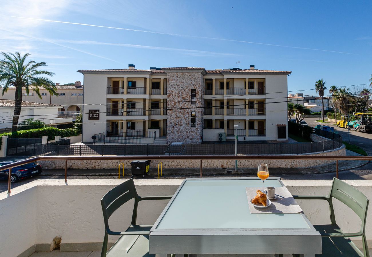 Apartment in Port de Pollença - YourHouse Llimonera, beach apartment in Puerto de Pollença