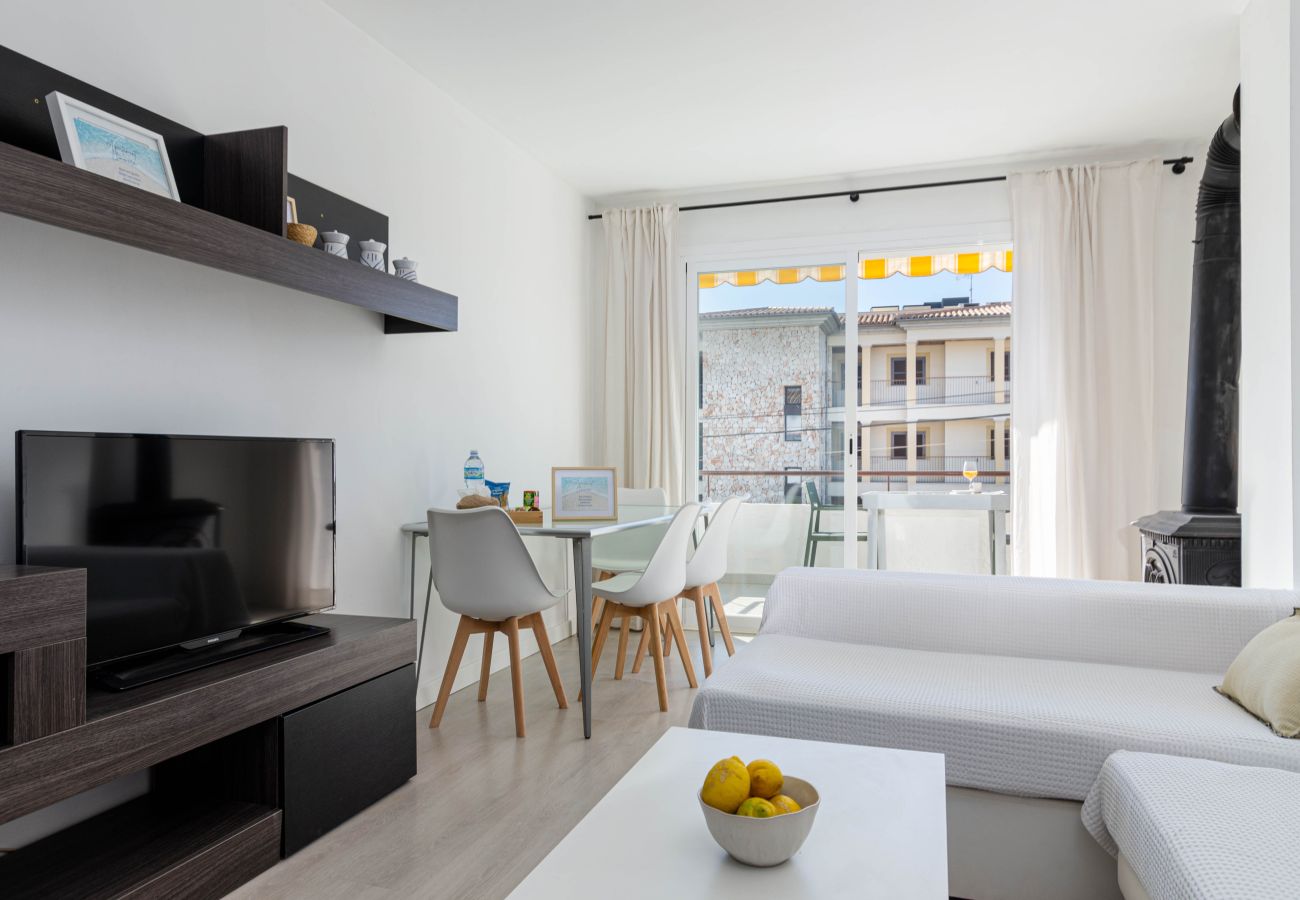 Apartment in Port de Pollença - YourHouse Llimonera, beach apartment in Puerto de Pollença