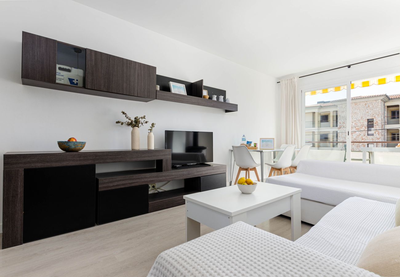 Apartment in Port de Pollença - YourHouse Llimonera, beach apartment in Puerto de Pollença