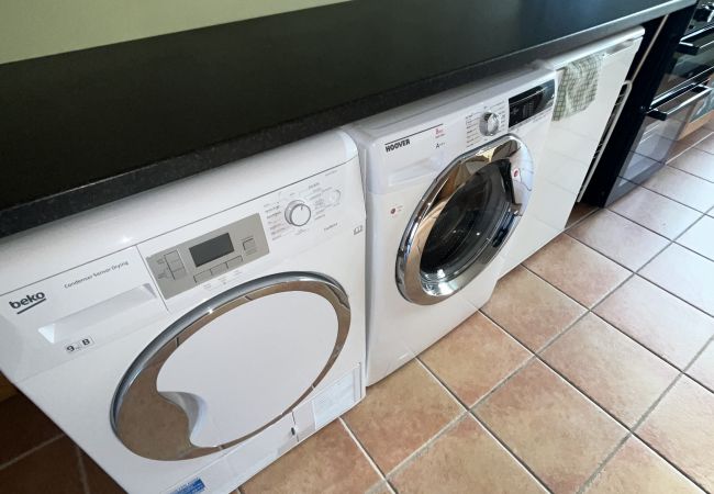 House in Dublin - The Palmerstown Townhouse - Sleeps 5 House in Dublin - The Palmerstown Townhouse - Sleeps 5