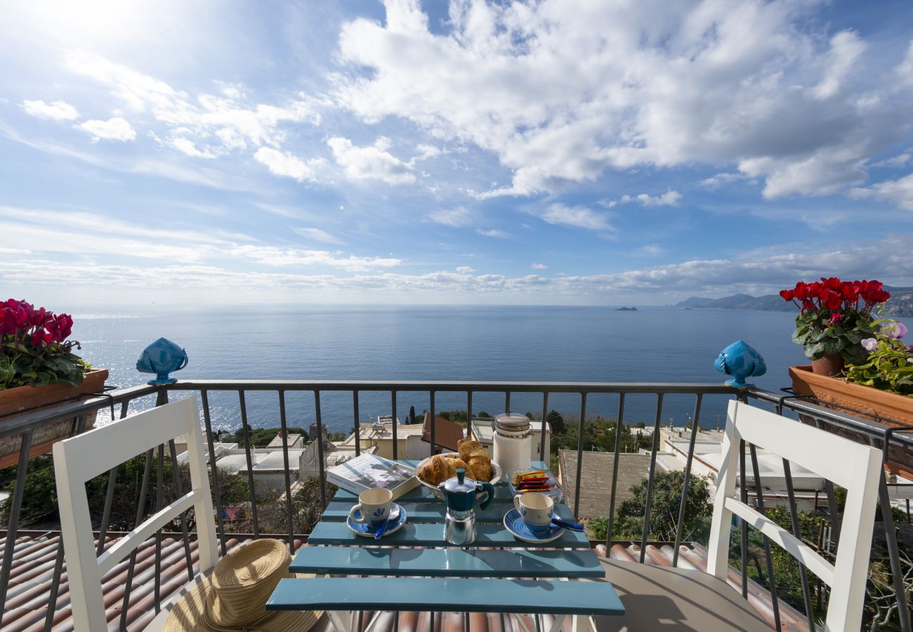 House in Praiano - Il Profumo dei Fiori Suite - Panoramic suite on Capri and Positano
