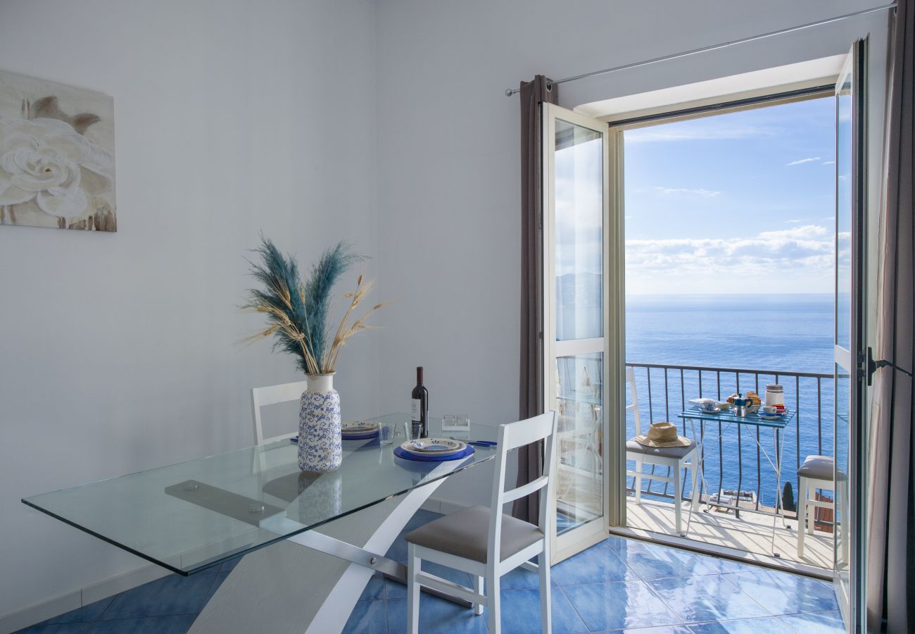 House in Praiano - Il Profumo dei Fiori Suite - Panoramic suite on Capri and Positano