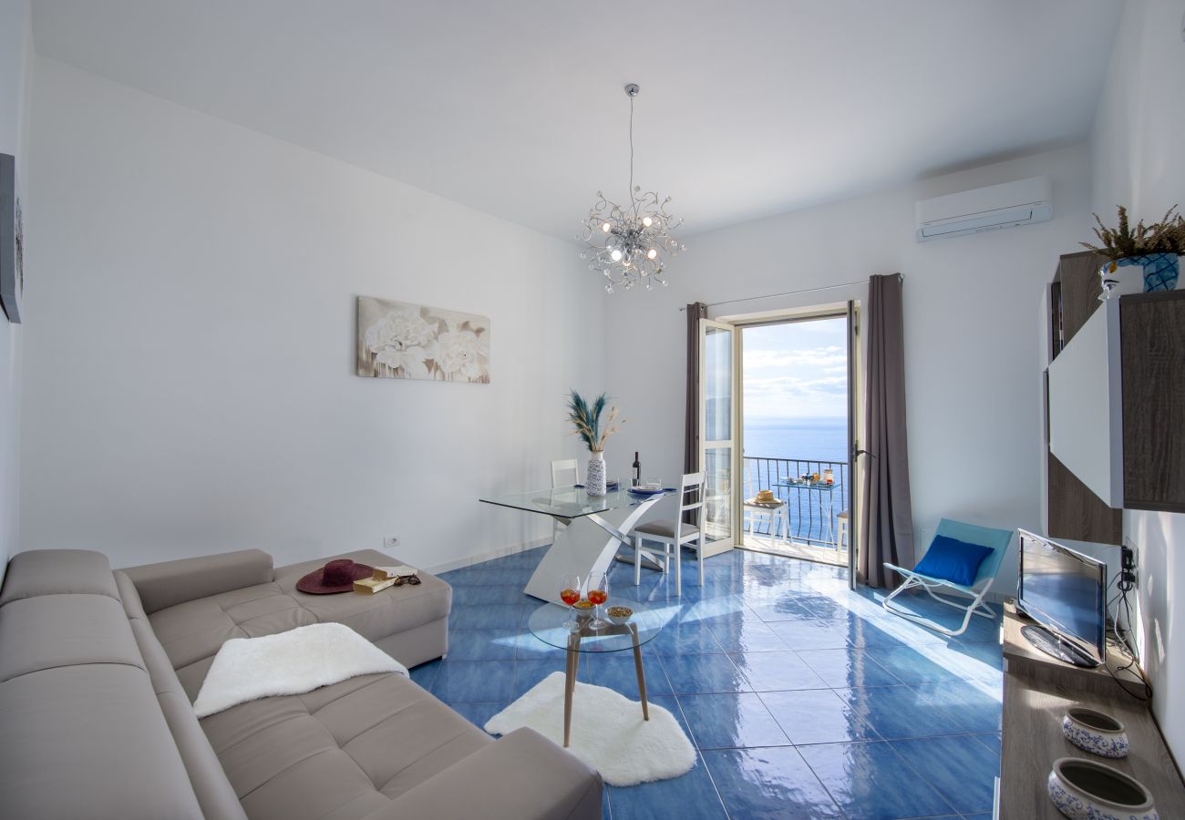 House in Praiano - Il Profumo dei Fiori Suite - Panoramic suite on Capri and Positano