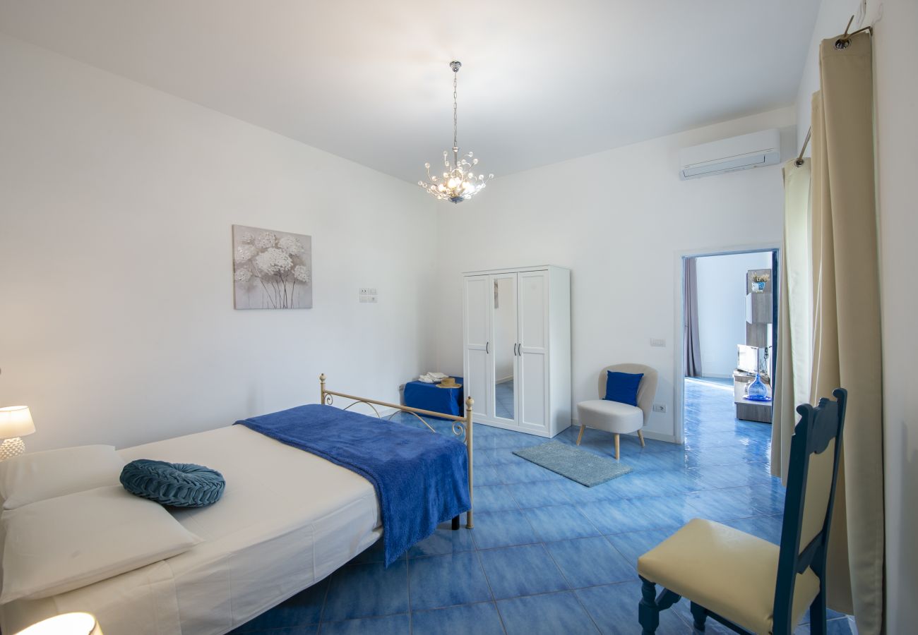 House in Praiano - Il Profumo dei Fiori Suite - Panoramic suite on Capri and Positano