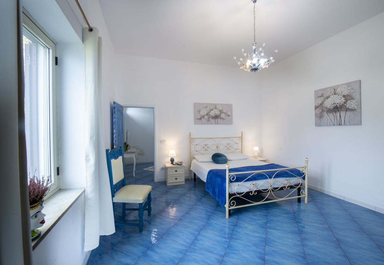 House in Praiano - Il Profumo dei Fiori Suite - Panoramic suite on Capri and Positano