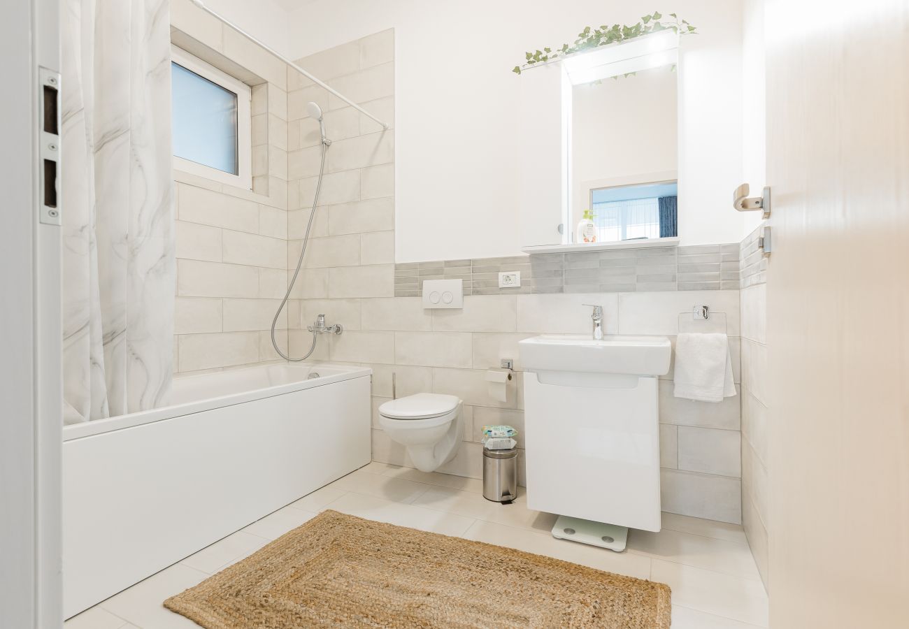 Apartment in Timisoara - Essenza Charming Two BedRoom Apartment