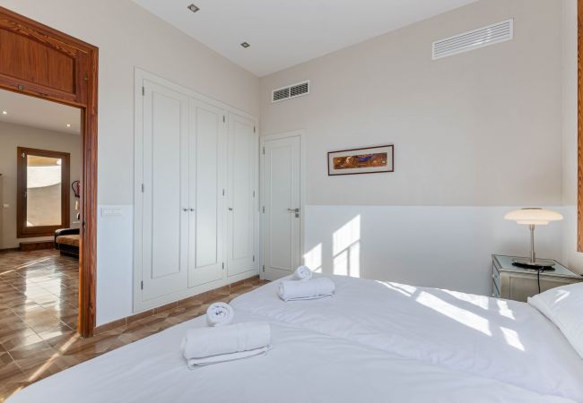 House in Llubi - YourHouse Can Bombarda, spacious villa with private pool House in Llubi - YourHouse Can Bombarda, spacious villa with private pool