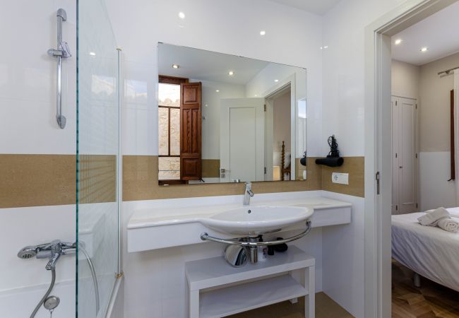 House in Llubi - YourHouse Can Bombarda, spacious villa with private pool House in Llubi - YourHouse Can Bombarda, spacious villa with private pool