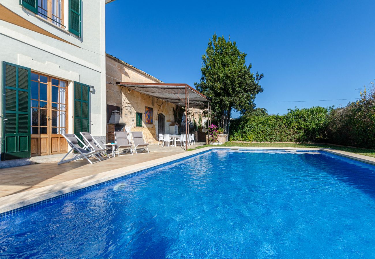 House in Llubi - YourHouse Can Bombarda, spacious villa with private pool