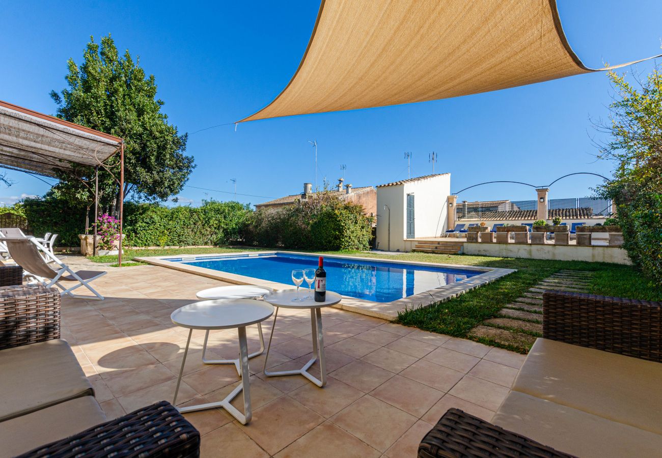 House in Llubi - YourHouse Can Bombarda, spacious villa with private pool