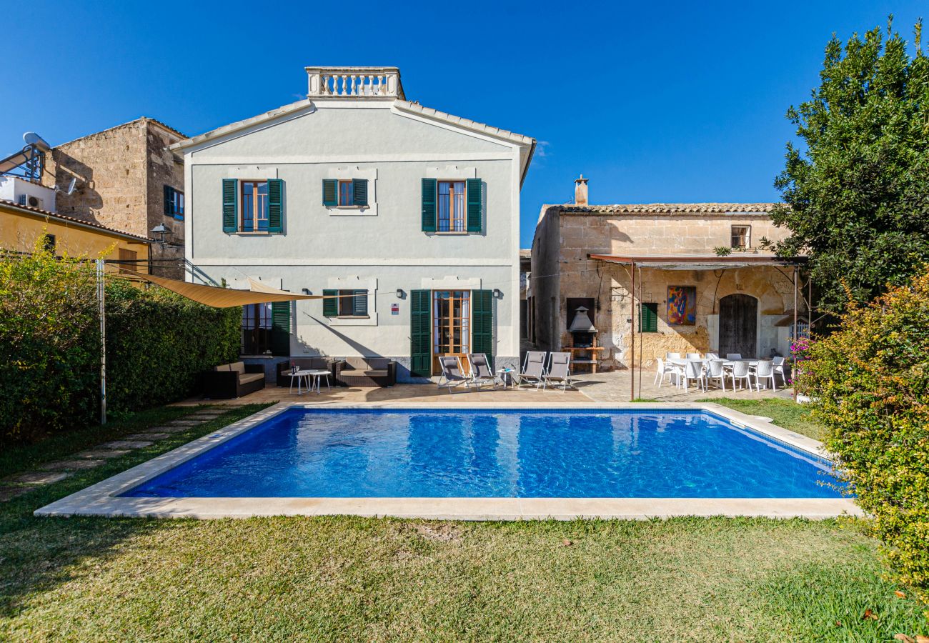 House in Llubi - YourHouse Can Bombarda, spacious villa with private pool