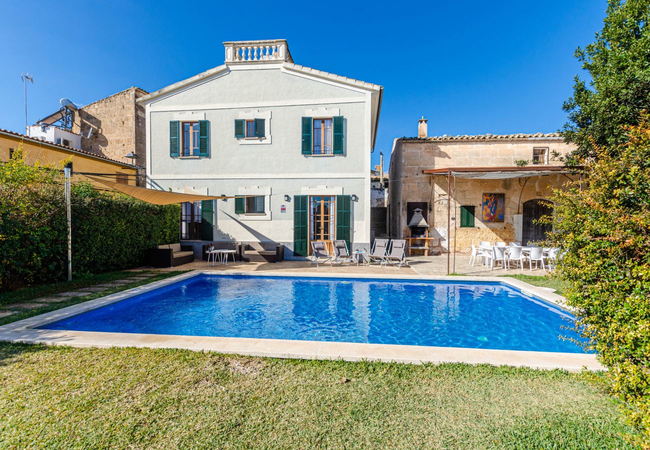 House in Llubi - YourHouse Can Bombarda, spacious villa with private pool