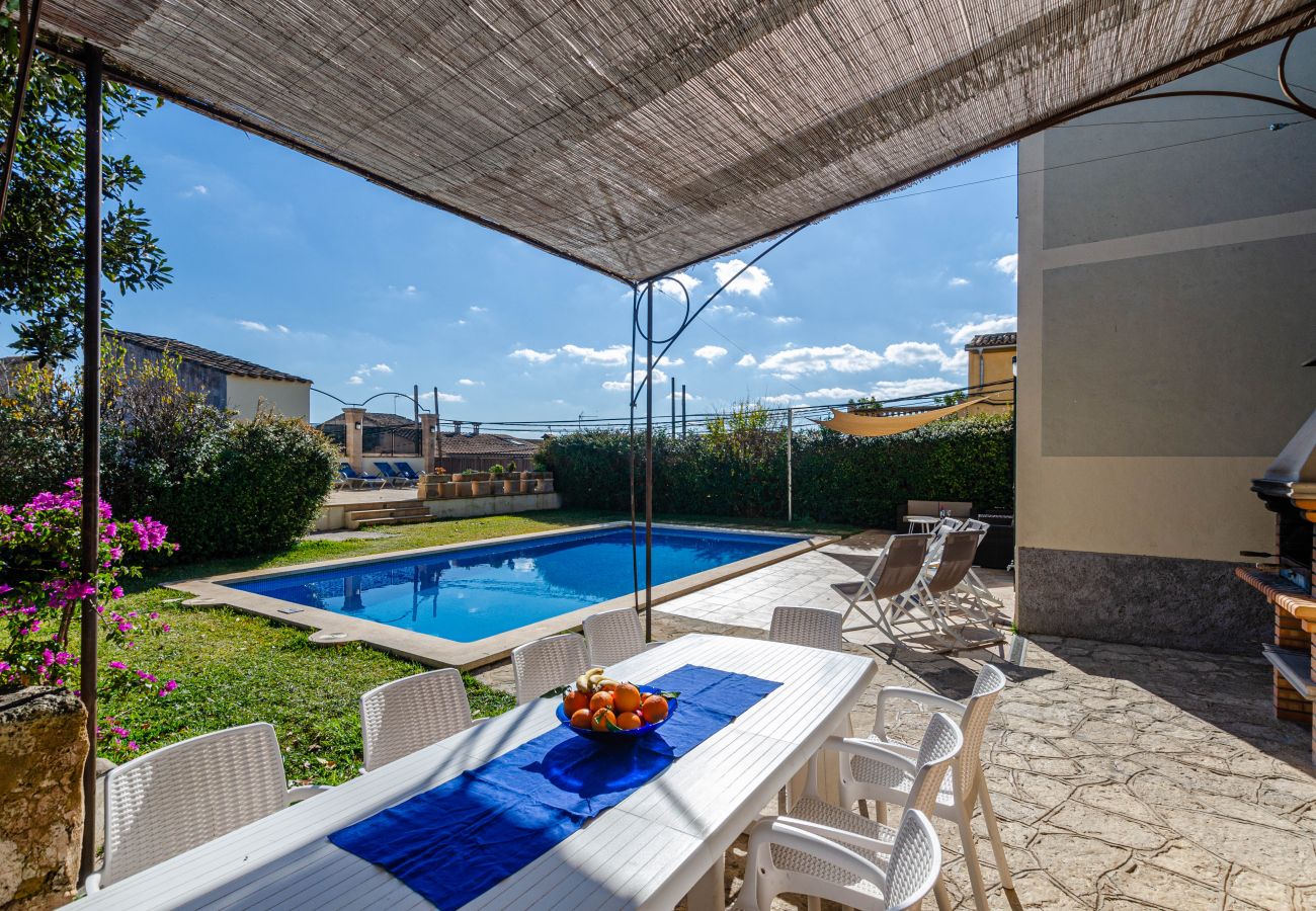 House in Llubi - YourHouse Can Bombarda, spacious villa with private pool