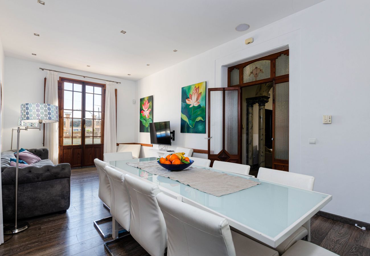 House in Llubi - YourHouse Can Bombarda, spacious villa with private pool