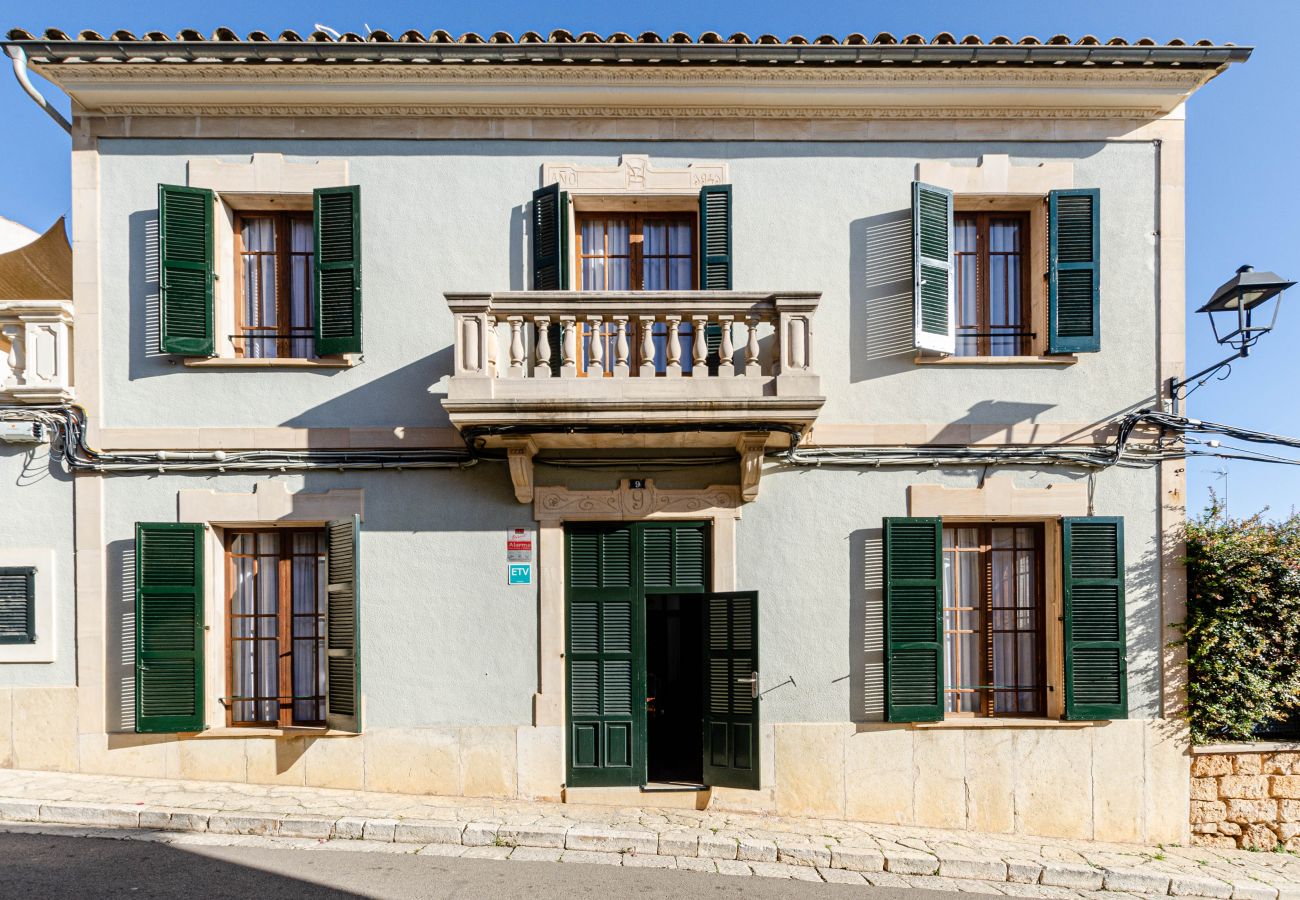 House in Llubi - YourHouse Can Bombarda, spacious villa with private pool