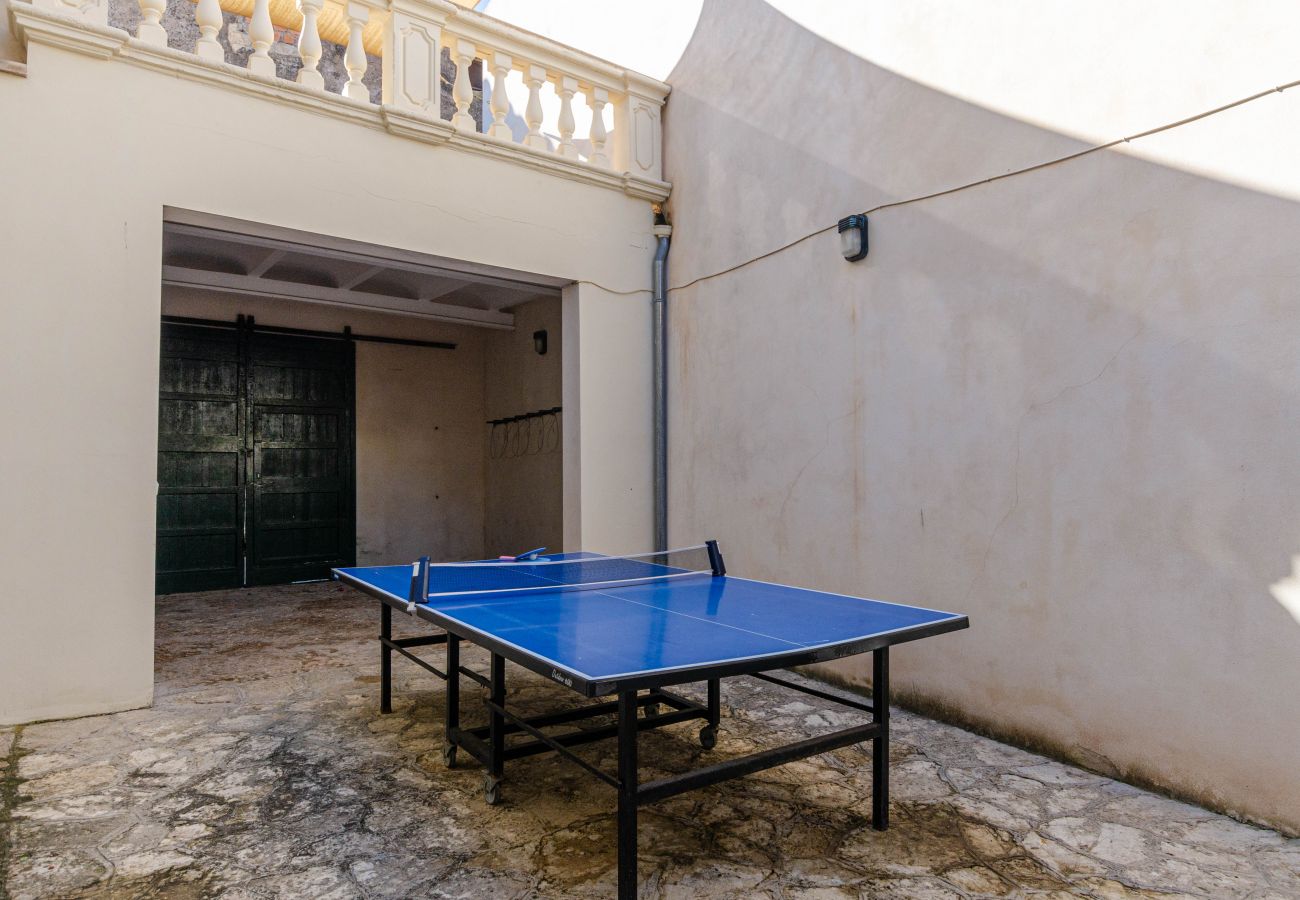 House in Llubi - YourHouse Can Bombarda, spacious villa with private pool
