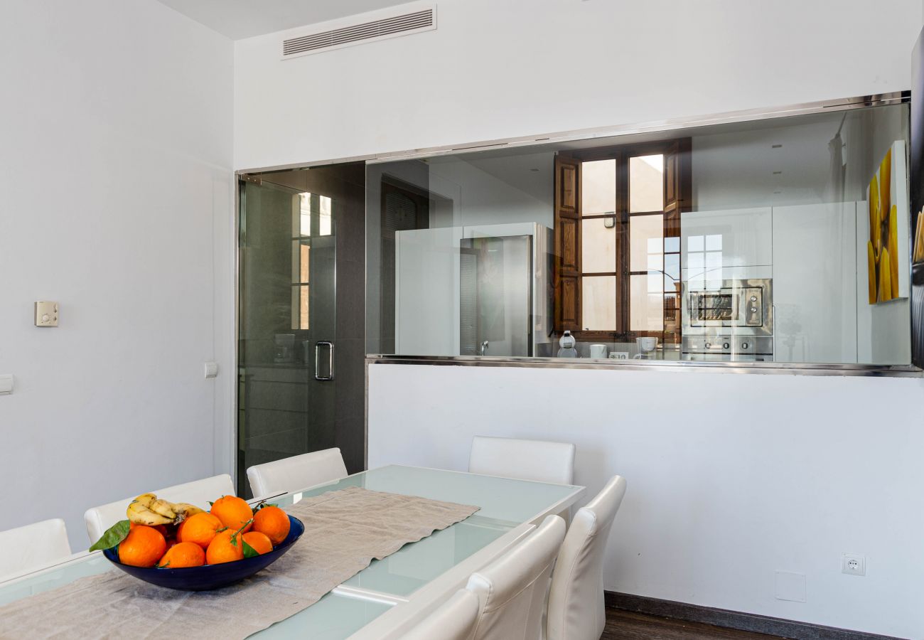 House in Llubi - YourHouse Can Bombarda, spacious villa with private pool