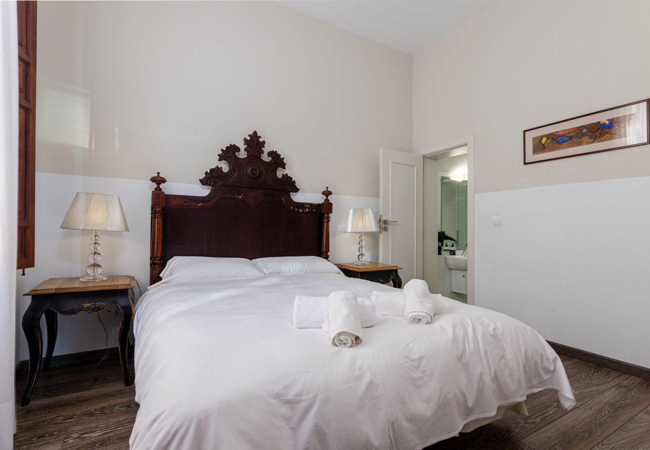 House in Llubi - YourHouse Can Bombarda, spacious villa with private pool