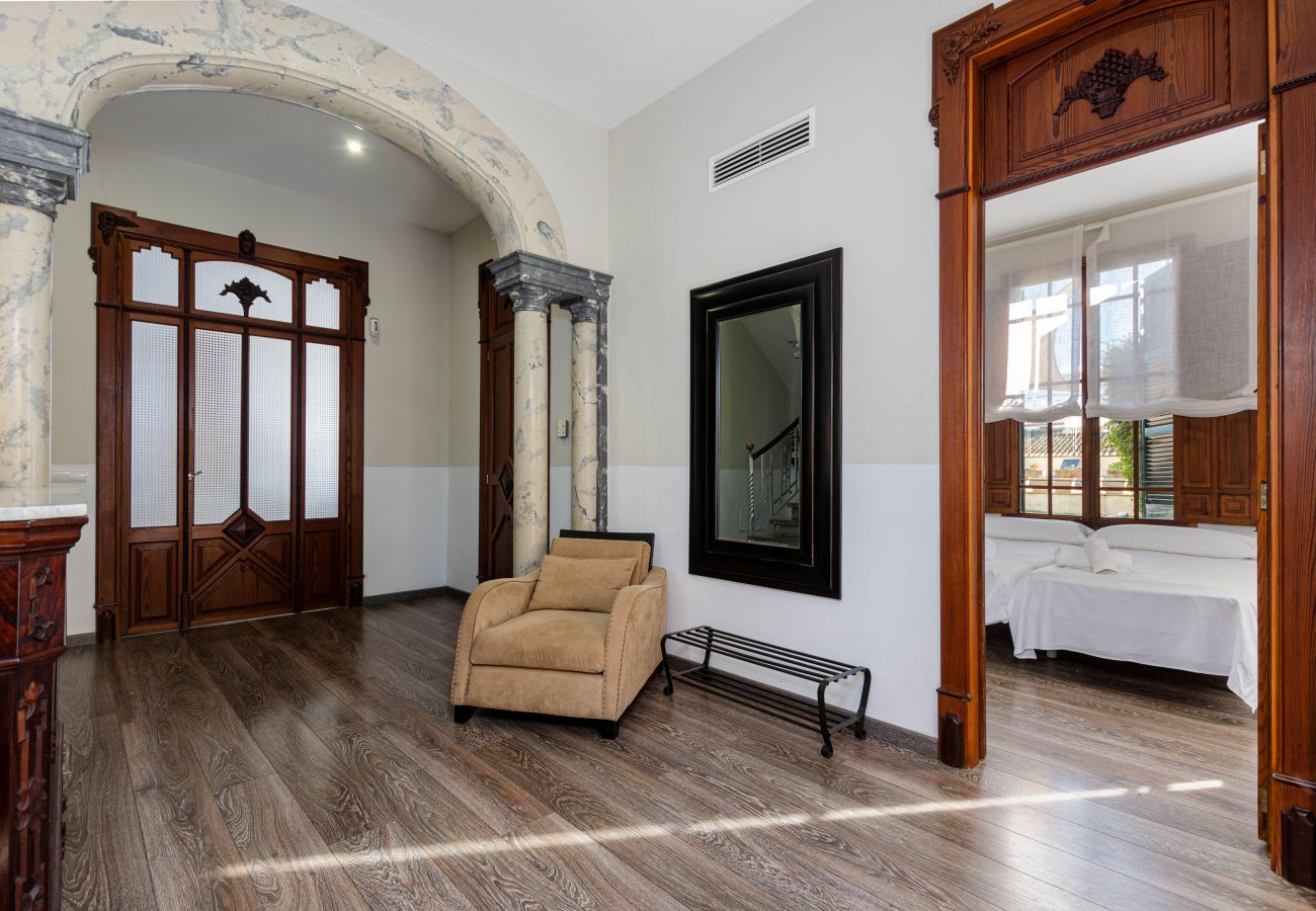 House in Llubi - YourHouse Can Bombarda, spacious villa with private pool