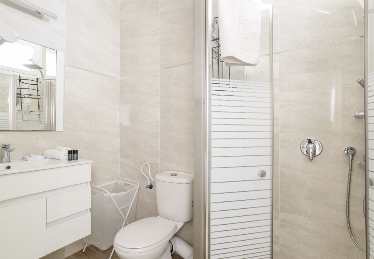 Apartment in Netanya - Bright and Fresh Family Home near Beach by FeelHome