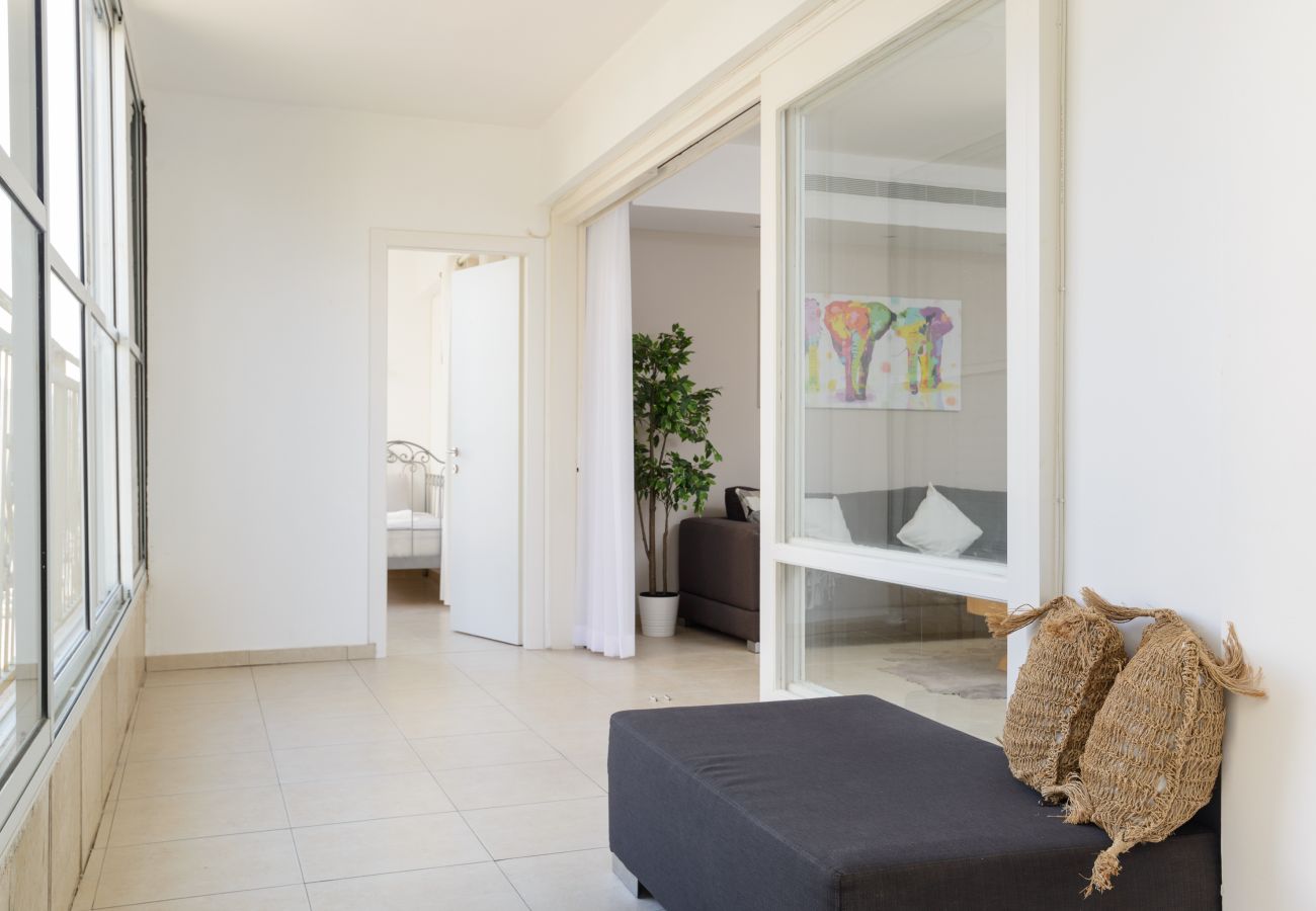 Apartment in Netanya - Bright and Fresh Family Home near Beach by FeelHome