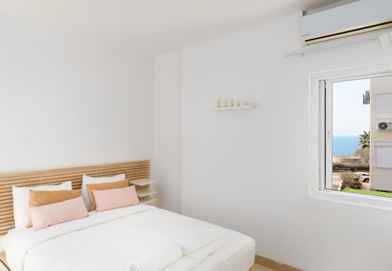 Apartment in Netanya - Bright and Fresh Family Home near Beach by FeelHome