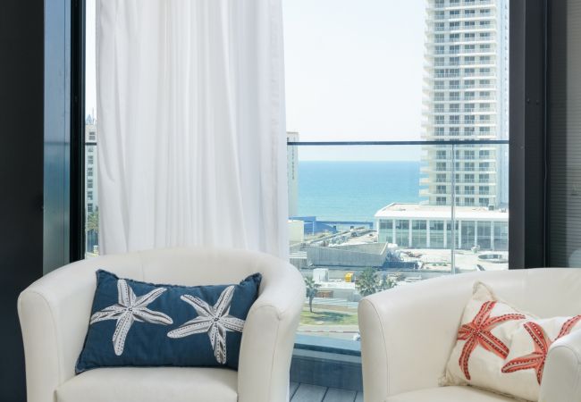 Apartment in Bat Yam - Bat Yam Luxury Apt Terrace & Sea View by FeelHome