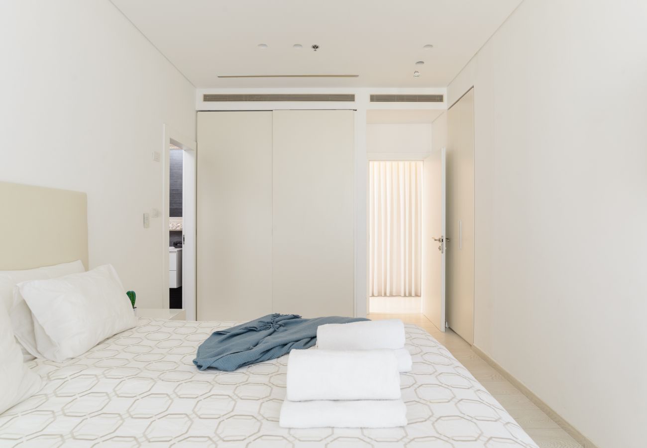 Apartment in Bat Yam - Bat Yam Luxury Apt Terrace & Sea View by FeelHome